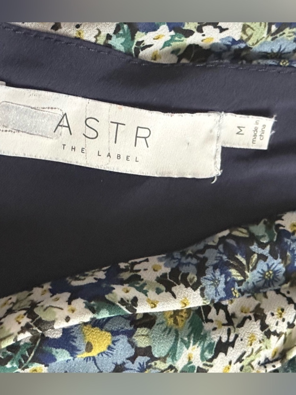 Astr One-Shoulder Floral Midi Dress in Blue, Green & White Women’s Size M - Picture 4 of 5